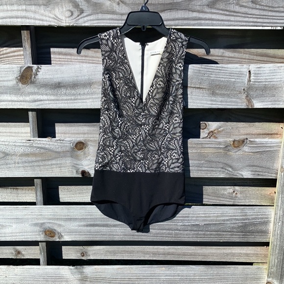 Black Bodysuit, Size XS NWOT - Picture 3 of 15